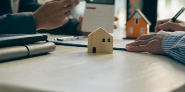 ¿Cómo invertir en bienes raíces?